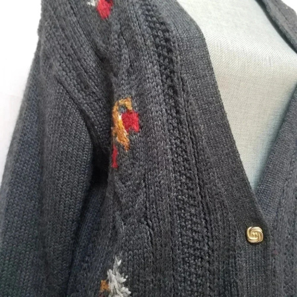 VINTAGE Sk & Company Long V-Neck Floral Wool Knit Cardigan M - Picture 11 of 11